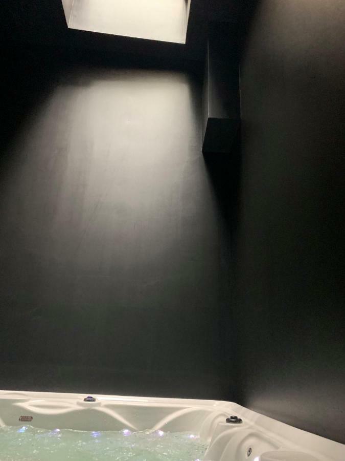 Studio Zen Lille Luaran gambar